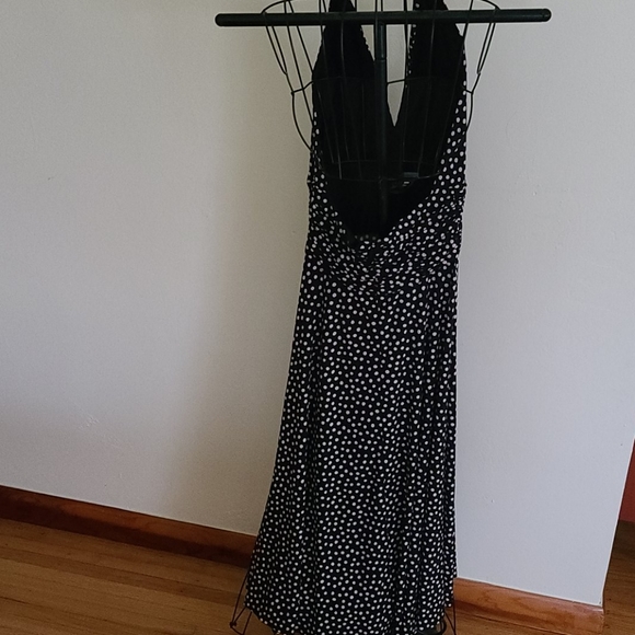 Dress - Picture 6 of 6